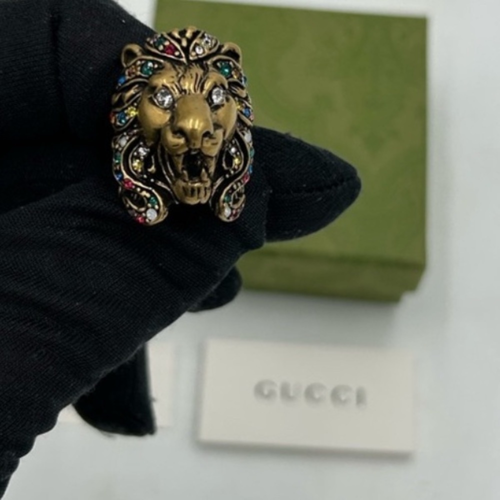 Women’s Gucci lion head motif multicolor Stone ring size 5 made in Italy - Picture 6 of 9